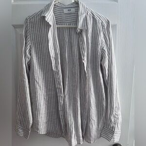 Uniqlo Gray white striped Casual Button Down Shirt